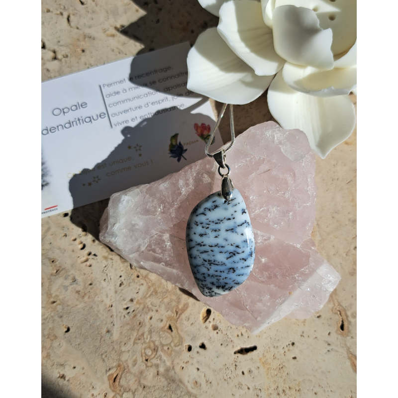 Pendentif Opale Dendritique ou Merlinite - "Chance"